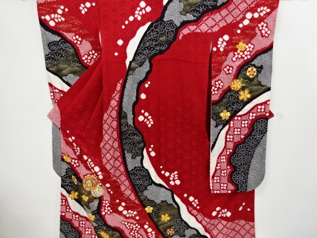 リサイクル　絞り霞に桜・毬模様刺繍振袖・長襦袢・袋帯・和装小物セット